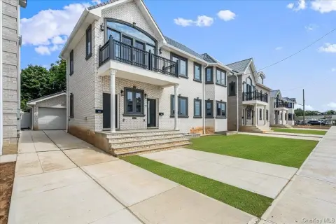 Newly Built Ozone Park Duplex