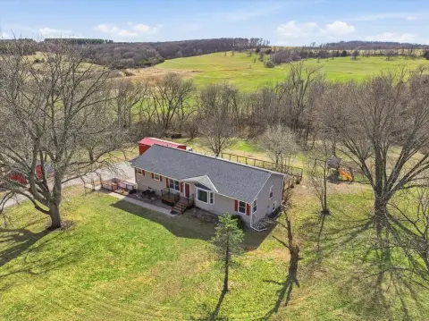Plattsmouth Hobby Farm with Ranch