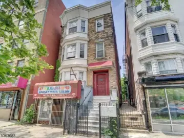 Mixed-Use Building in Newark City