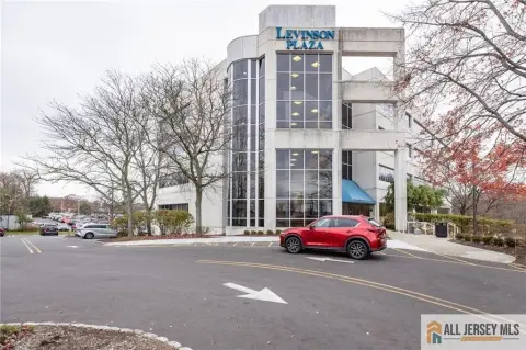 Edison Office Space Near Train