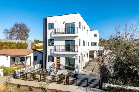 Modern Quadruplex in West Adams