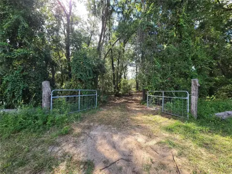 One Acre Parcel on Highway