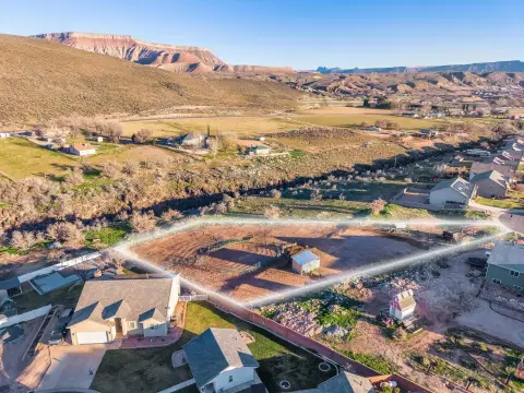 Toquerville Land with Mountain Views
