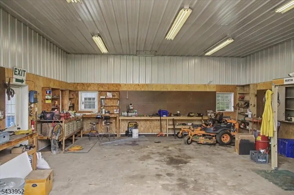 Picture 16