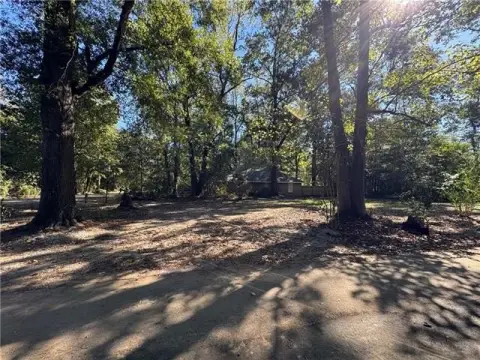 Residential Corner Lot in Covington