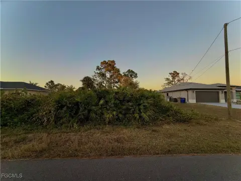 Residential Land in Lehigh Acres