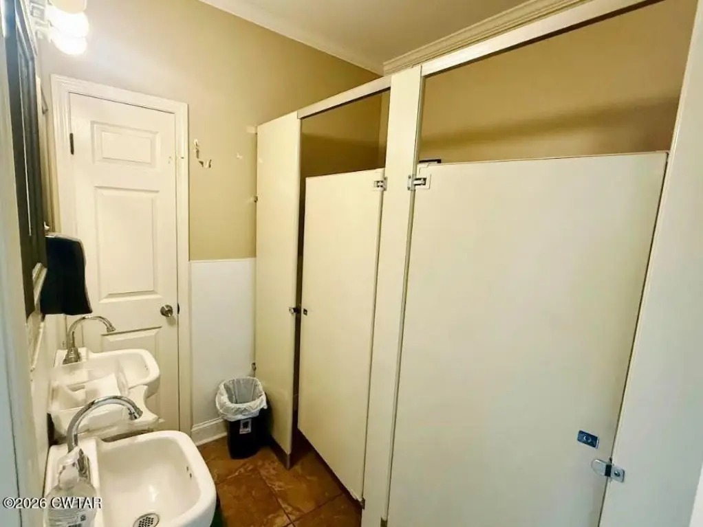 Picture 18