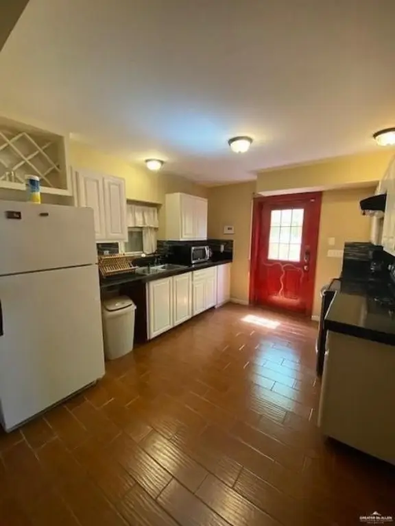 Picture 3