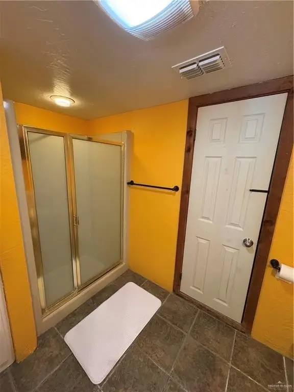 Picture 33