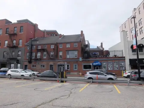 Mixed-Use Building With Roof Deck