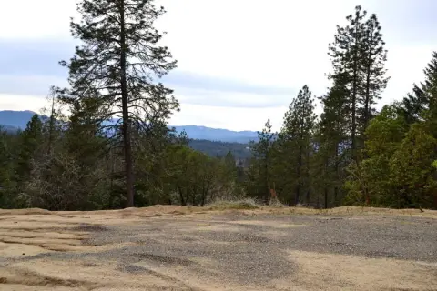Rare Grants Pass Acreage