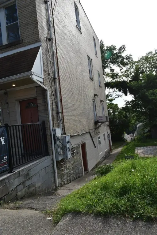 Picture 7