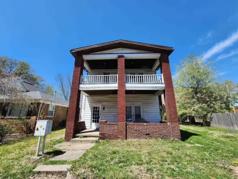 Evansville Fiveplex with Renovation Potential