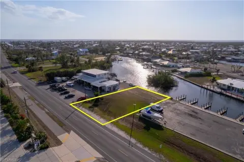 Gulf Access Mixed Use Lot