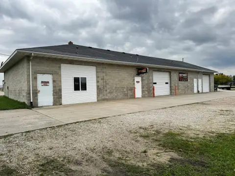 Commercial Building with Apartment