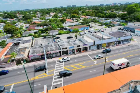 Miami Retail Building on Calle Ocho