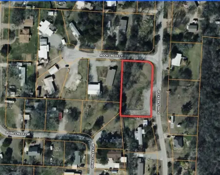 Versatile Land Near Lake Texoma