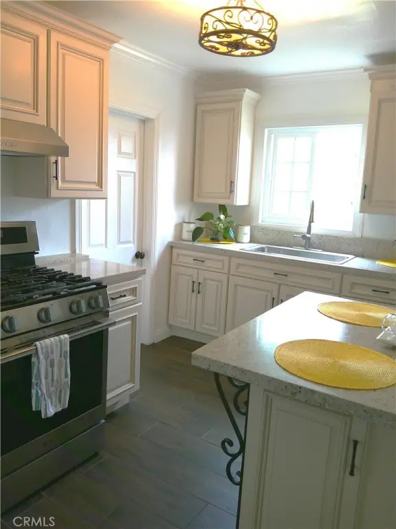 Picture 30