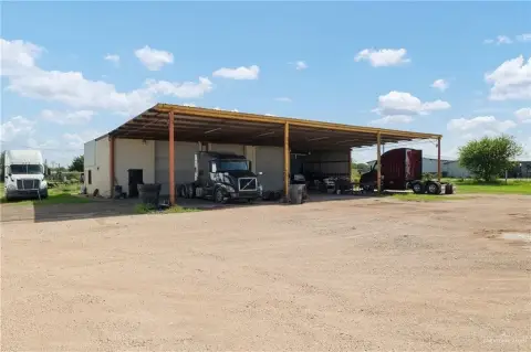 Auto Shop Property with Canopies