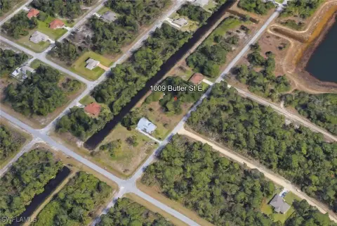 Waterfront Lot in Lehigh Acres