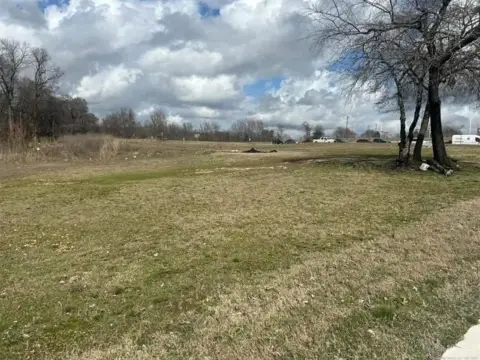 Tahlequah Commercial Lot For Sale