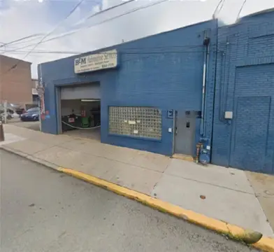 Bloomfield Commercial Property with Parking