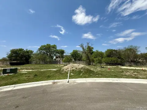 Residential Land in Kerrville, TX