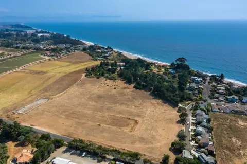 Coastal Estate with Agricultural Potential