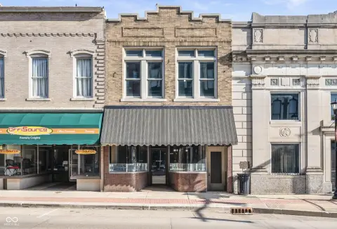 Mixed-Use Building with Apartment