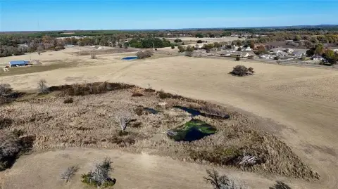 Pasture Land with Pond in Athens