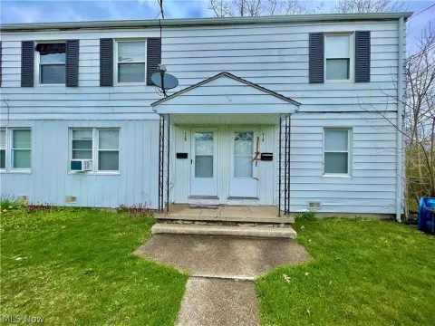 Four-Unit Quadplex with Full Occupancy