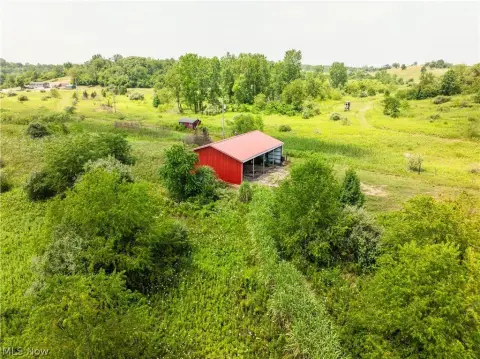 Hunting Land With Pole Building