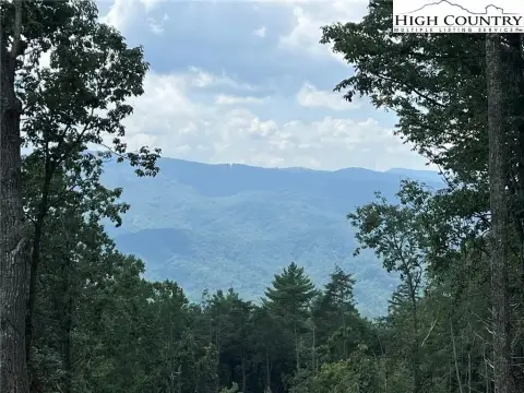 Homesite with Long-Range Mountain Views