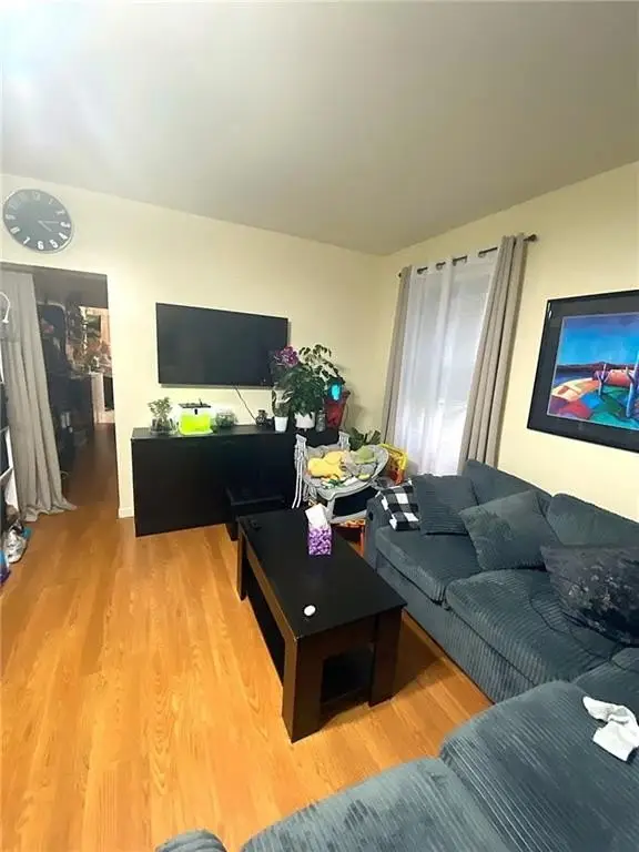 Picture 10