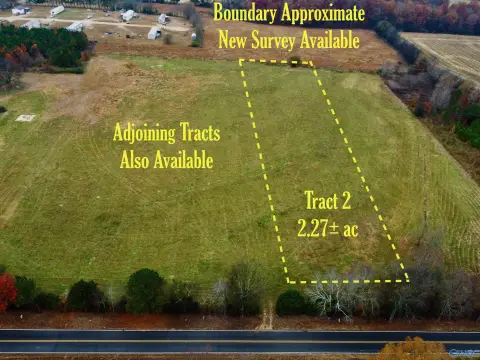 Level Acreage Tract in Anderson