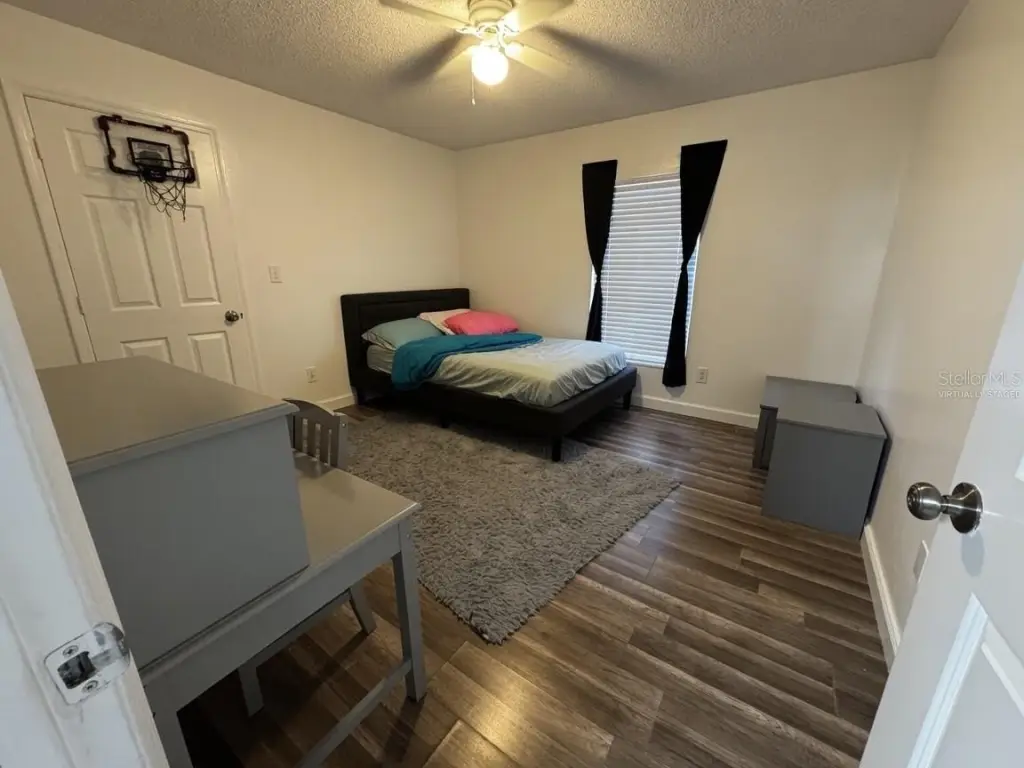 Picture 12