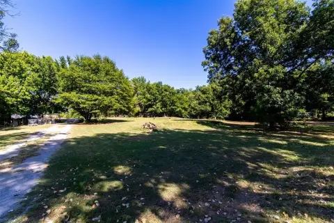 Residential Buildable Acreage with Utilities