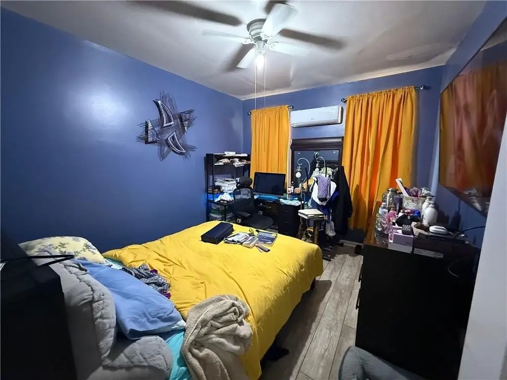 Picture 8