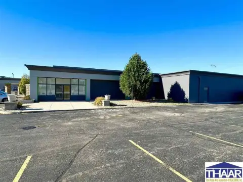 Restaurant/Bar Space in Terre Haute