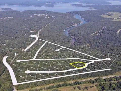 Lake Tenkiller Lot Opportunity