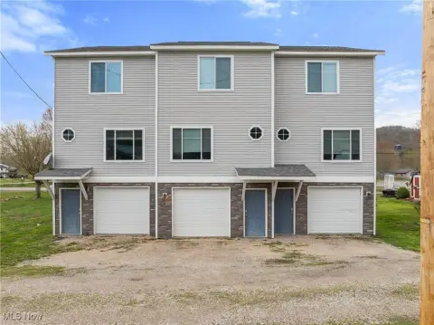 Newer Triplex: Investment Opportunity