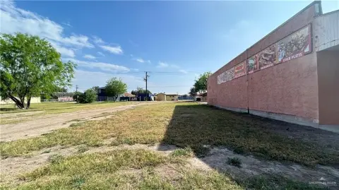 Edinburg Commercial Lot For Sale