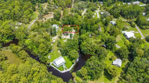 Canal-Front Waterfront Land