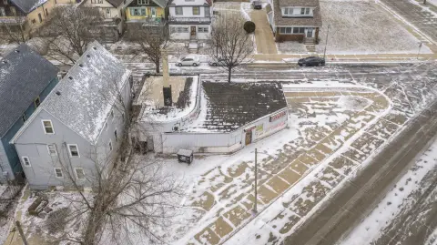 Milwaukee Retail/Automotive Property For Sale