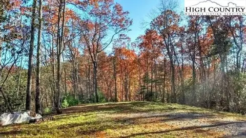Secluded Homesite with Mountain Views