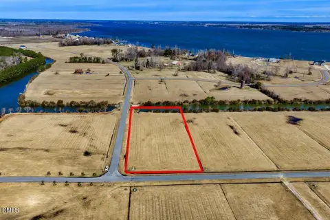 Waterfront Lot in Tranquil Community