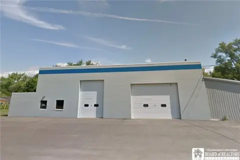 Flex Space with Truck Docks