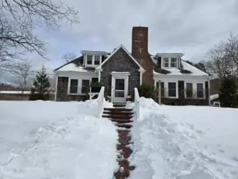 Wellfleet Office with Expansion Potential