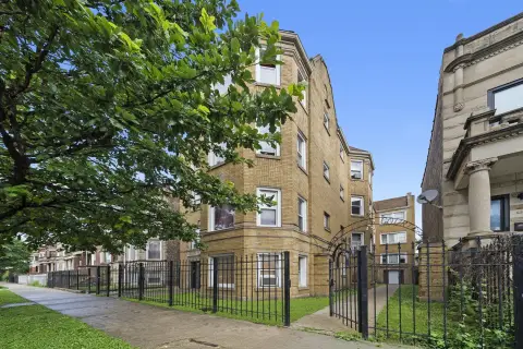 Fully Occupied 7-Unit Building