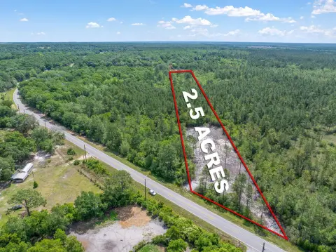 2.5 Acres Vacant Land Milton